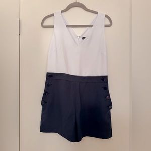 Banana Republic size 4 cute navy and white pin up girl jump suit shorts.